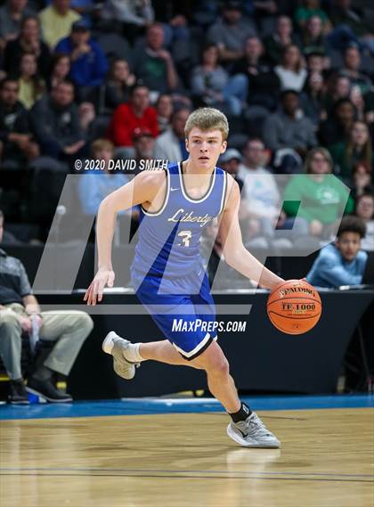 Thumbnail 3 in Liberty vs. Staley (MSHSAA Class 5 Sectional) photogallery.