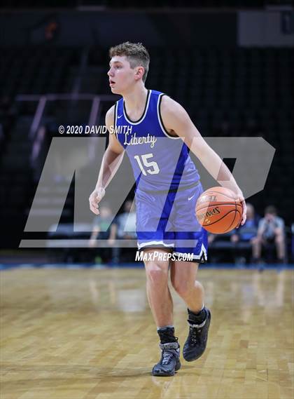 Thumbnail 2 in Liberty vs. Staley (MSHSAA Class 5 Sectional) photogallery.