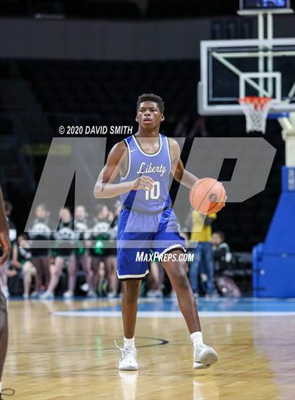 Thumbnail 2 in Liberty vs. Staley (MSHSAA Class 5 Sectional) photogallery.