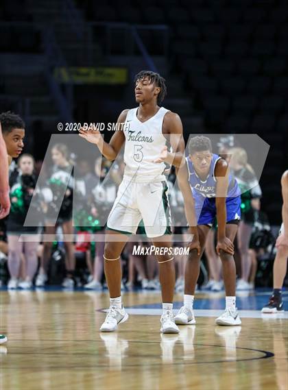 Thumbnail 1 in Liberty vs. Staley (MSHSAA Class 5 Sectional) photogallery.