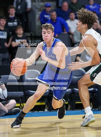 Thumbnail 1 in Liberty vs. Staley (MSHSAA Class 5 Sectional) photogallery.