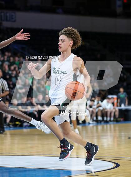 Thumbnail 3 in Liberty vs. Staley (MSHSAA Class 5 Sectional) photogallery.