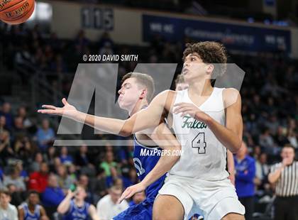 Thumbnail 1 in Liberty vs. Staley (MSHSAA Class 5 Sectional) photogallery.