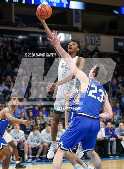 Thumbnail 1 in Liberty vs. Staley (MSHSAA Class 5 Sectional) photogallery.