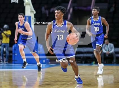 Thumbnail 1 in Liberty vs. Staley (MSHSAA Class 5 Sectional) photogallery.
