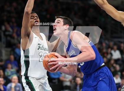 Thumbnail 3 in Liberty vs. Staley (MSHSAA Class 5 Sectional) photogallery.