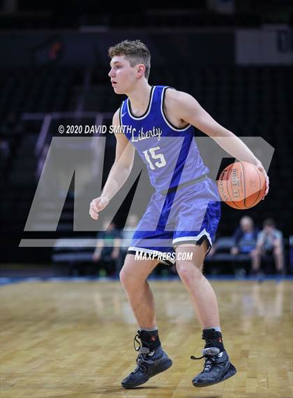 Thumbnail 3 in Liberty vs. Staley (MSHSAA Class 5 Sectional) photogallery.