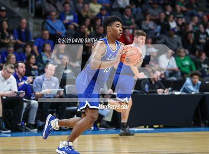 Thumbnail 2 in Liberty vs. Staley (MSHSAA Class 5 Sectional) photogallery.