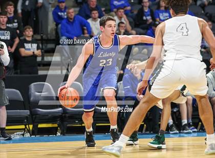 Thumbnail 3 in Liberty vs. Staley (MSHSAA Class 5 Sectional) photogallery.