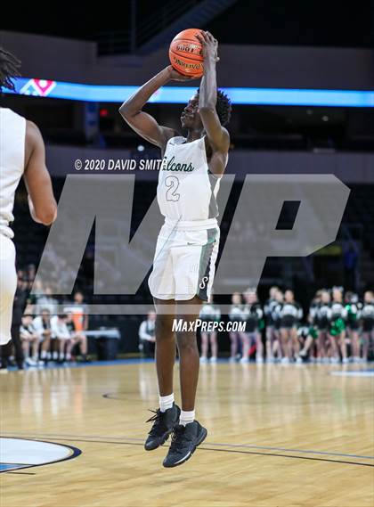 Thumbnail 3 in Liberty vs. Staley (MSHSAA Class 5 Sectional) photogallery.