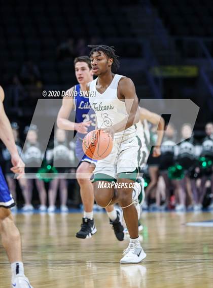 Thumbnail 2 in Liberty vs. Staley (MSHSAA Class 5 Sectional) photogallery.