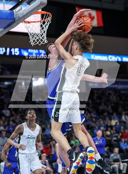 Thumbnail 3 in Liberty vs. Staley (MSHSAA Class 5 Sectional) photogallery.