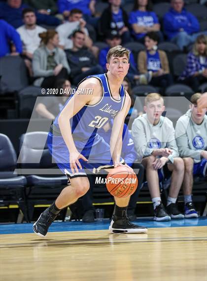 Thumbnail 2 in Liberty vs. Staley (MSHSAA Class 5 Sectional) photogallery.