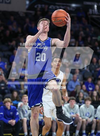 Thumbnail 3 in Liberty vs. Staley (MSHSAA Class 5 Sectional) photogallery.