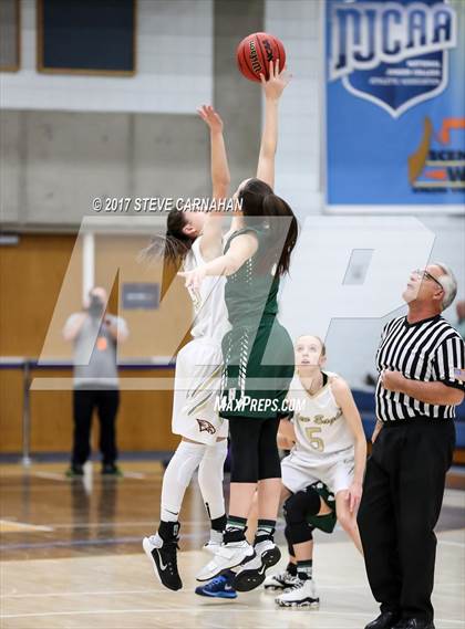 Thumbnail 1 in Hillcrest vs Maple Mountain (UHSAA 1st Round) photogallery.