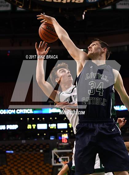 Thumbnail 3 in Lowell Catholic vs. Austin Prep (Good Sports Invitational) photogallery.