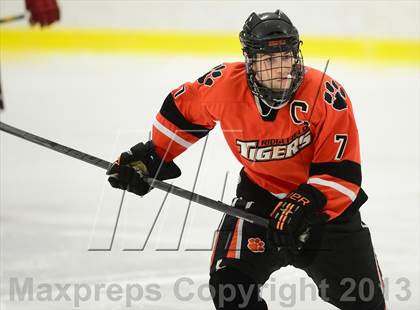 Thumbnail 2 in Ridgefield vs. St. Joseph (FCIAC Final) photogallery.