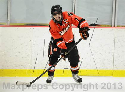 Thumbnail 3 in Ridgefield vs. St. Joseph (FCIAC Final) photogallery.