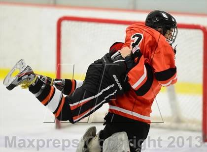 Thumbnail 2 in Ridgefield vs. St. Joseph (FCIAC Final) photogallery.