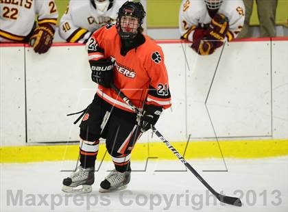 Thumbnail 1 in Ridgefield vs. St. Joseph (FCIAC Final) photogallery.