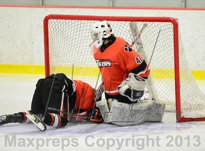 Thumbnail 2 in Ridgefield vs. St. Joseph (FCIAC Final) photogallery.