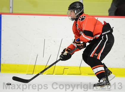 Thumbnail 3 in Ridgefield vs. St. Joseph (FCIAC Final) photogallery.