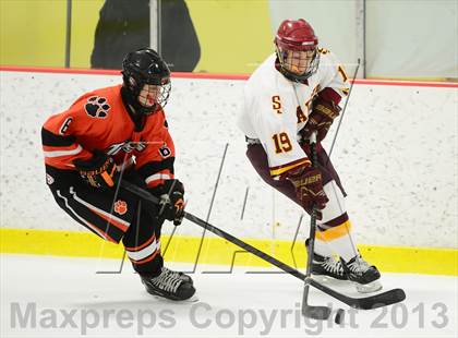 Thumbnail 1 in Ridgefield vs. St. Joseph (FCIAC Final) photogallery.