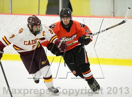 Thumbnail 1 in Ridgefield vs. St. Joseph (FCIAC Final) photogallery.