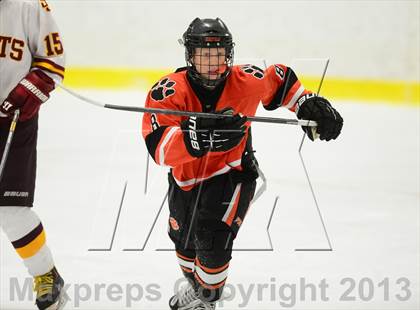 Thumbnail 1 in Ridgefield vs. St. Joseph (FCIAC Final) photogallery.