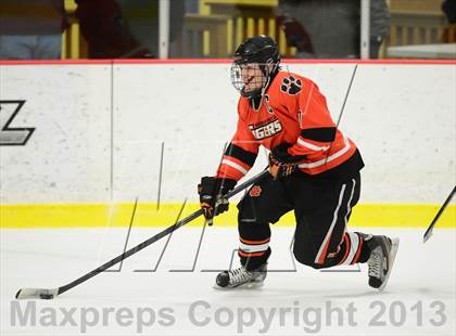 Thumbnail 1 in Ridgefield vs. St. Joseph (FCIAC Final) photogallery.