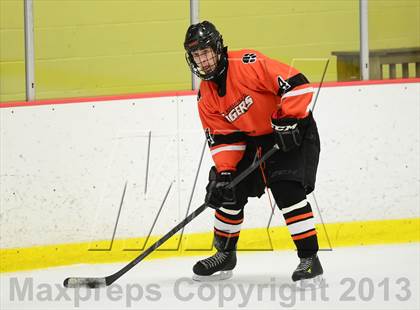 Thumbnail 2 in Ridgefield vs. St. Joseph (FCIAC Final) photogallery.