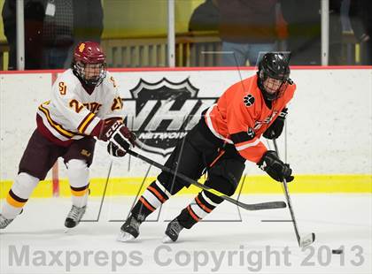Thumbnail 2 in Ridgefield vs. St. Joseph (FCIAC Final) photogallery.