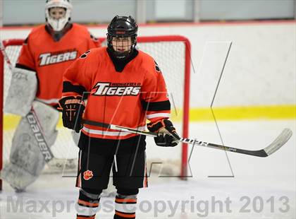 Thumbnail 2 in Ridgefield vs. St. Joseph (FCIAC Final) photogallery.
