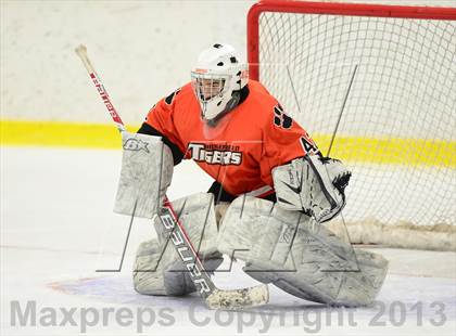 Thumbnail 1 in Ridgefield vs. St. Joseph (FCIAC Final) photogallery.