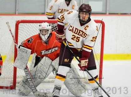 Thumbnail 2 in Ridgefield vs. St. Joseph (FCIAC Final) photogallery.