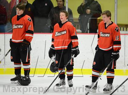 Thumbnail 2 in Ridgefield vs. St. Joseph (FCIAC Final) photogallery.