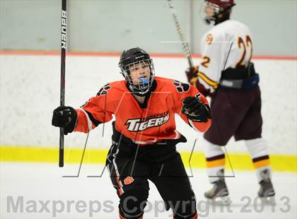 Thumbnail 3 in Ridgefield vs. St. Joseph (FCIAC Final) photogallery.