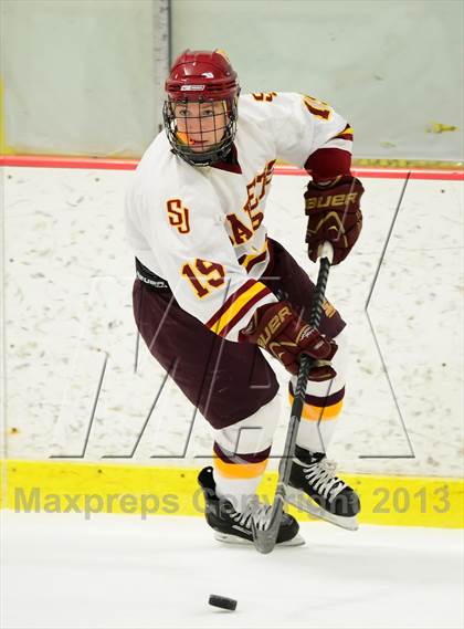 Thumbnail 3 in Ridgefield vs. St. Joseph (FCIAC Final) photogallery.