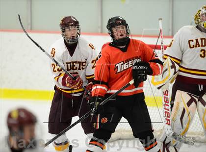 Thumbnail 2 in Ridgefield vs. St. Joseph (FCIAC Final) photogallery.