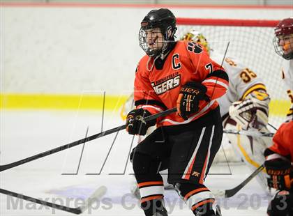 Thumbnail 3 in Ridgefield vs. St. Joseph (FCIAC Final) photogallery.