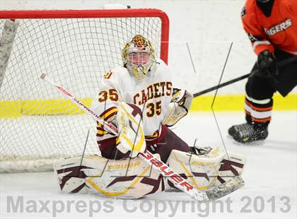 Thumbnail 2 in Ridgefield vs. St. Joseph (FCIAC Final) photogallery.