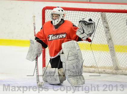 Thumbnail 3 in Ridgefield vs. St. Joseph (FCIAC Final) photogallery.