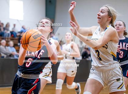 Thumbnail 3 in Leake Academy vs. Washington photogallery.