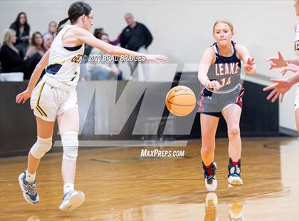 Thumbnail 3 in Leake Academy vs. Washington photogallery.
