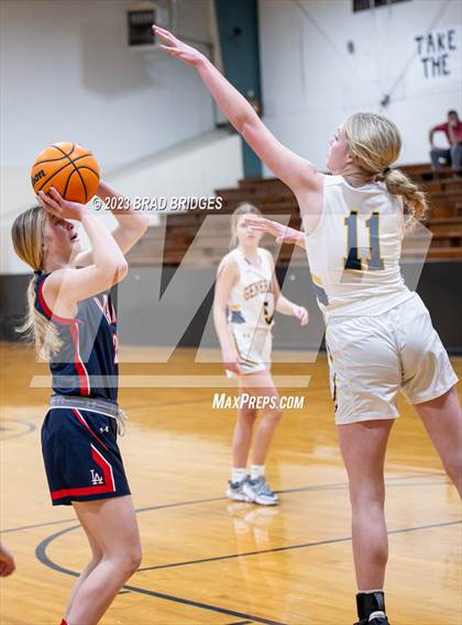 Thumbnail 1 in Leake Academy vs. Washington photogallery.