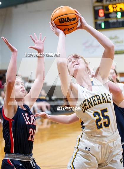Thumbnail 3 in Leake Academy vs. Washington photogallery.