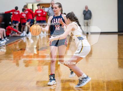 Thumbnail 3 in Leake Academy vs. Washington photogallery.