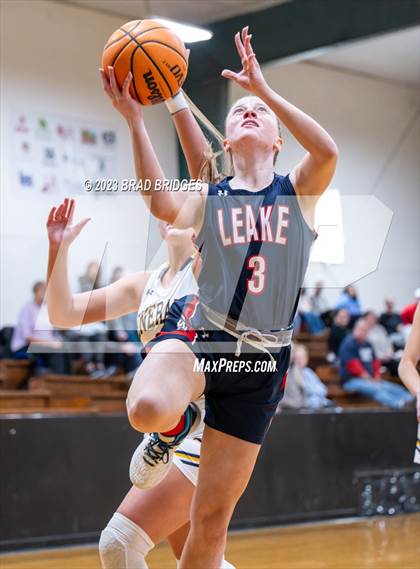 Thumbnail 1 in Leake Academy vs. Washington photogallery.