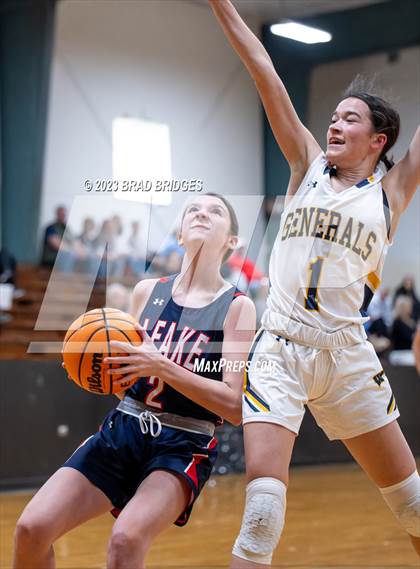 Thumbnail 3 in Leake Academy vs. Washington photogallery.