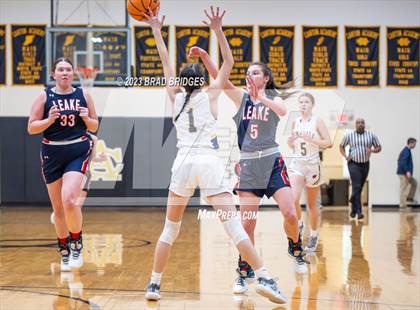 Thumbnail 3 in Leake Academy vs. Washington photogallery.